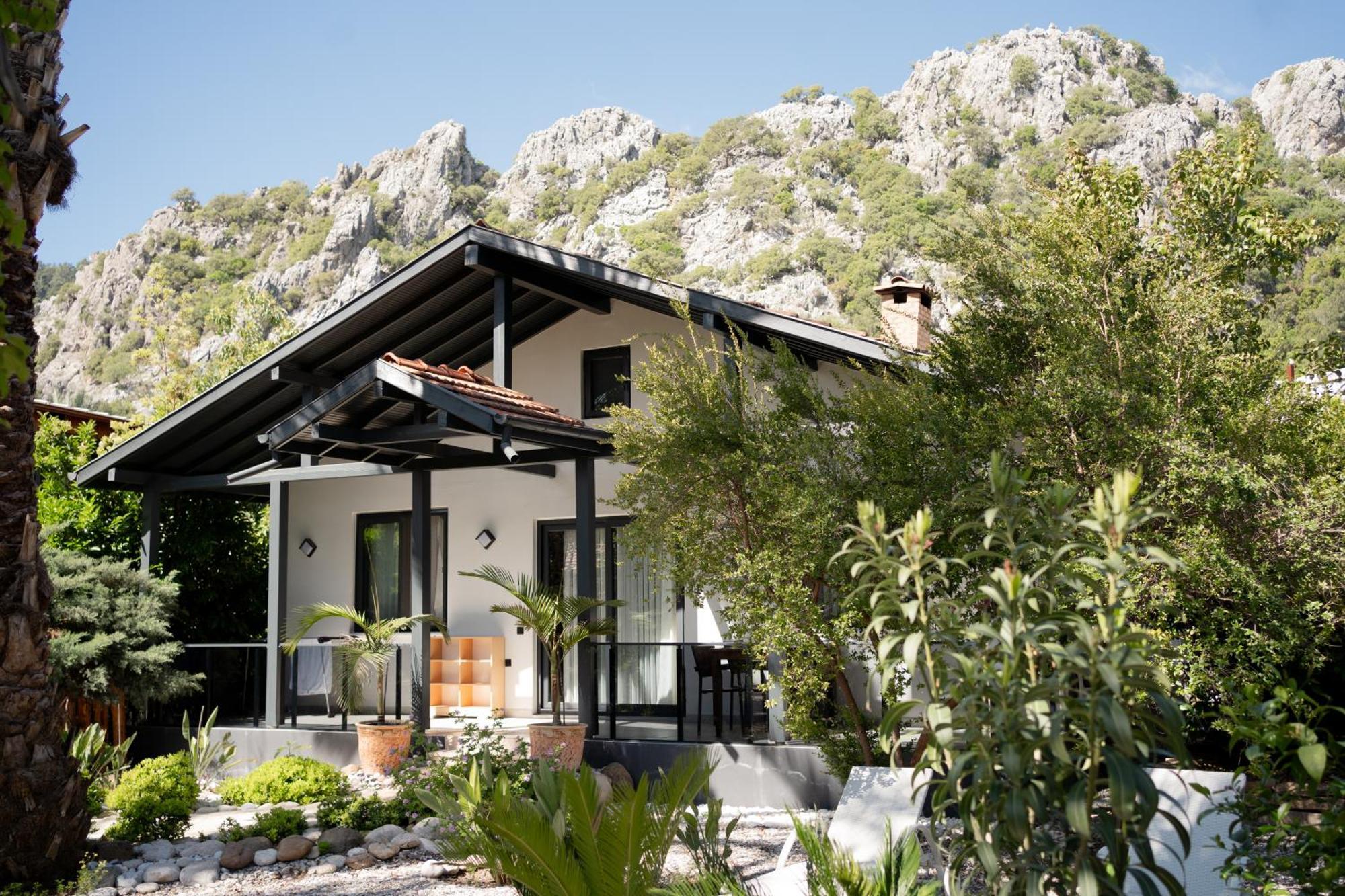 Azur Hotel Cirali Exterior photo